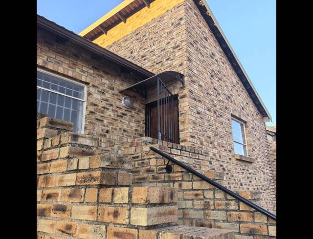 2 BEDROOM APARTMENT FOR SALE IN HONEYPARK